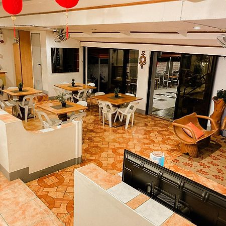 Mario'S Travellers Inn Coron Extérieur photo