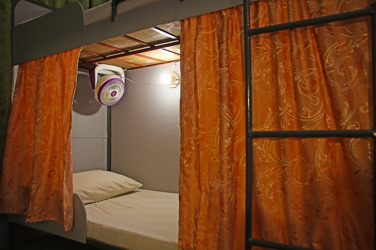 Mario'S Travellers Inn Coron Extérieur photo