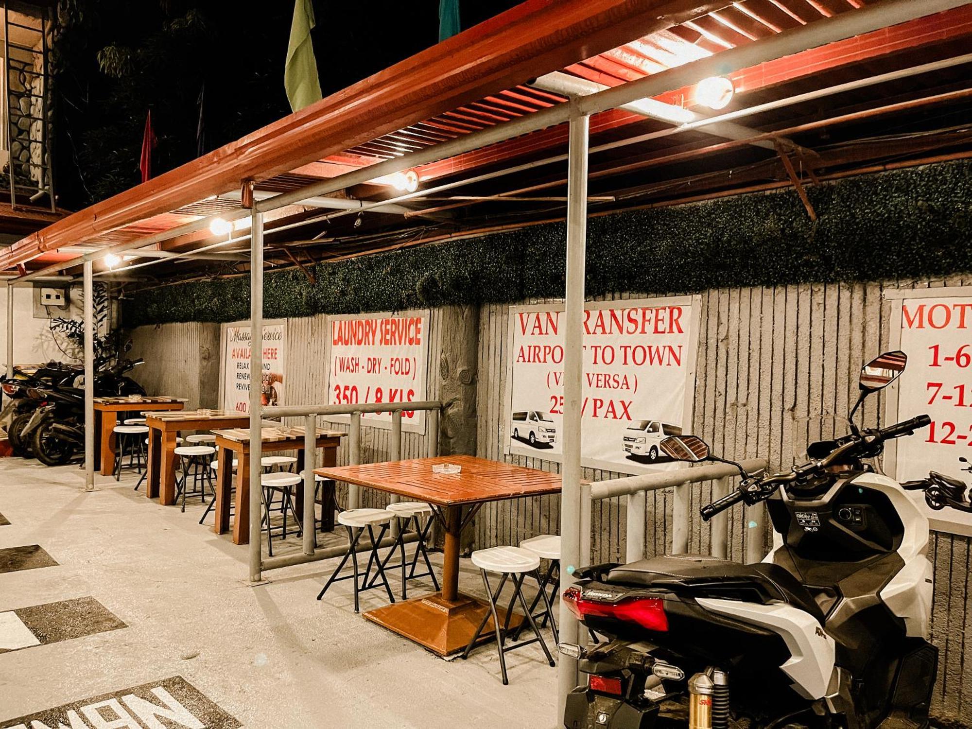 Mario'S Travellers Inn Coron Extérieur photo