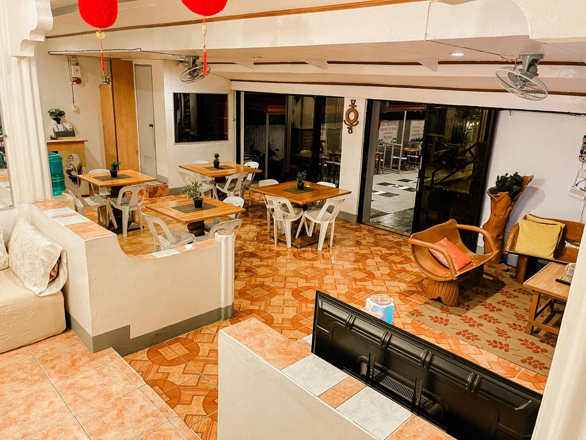 Mario'S Travellers Inn Coron Extérieur photo