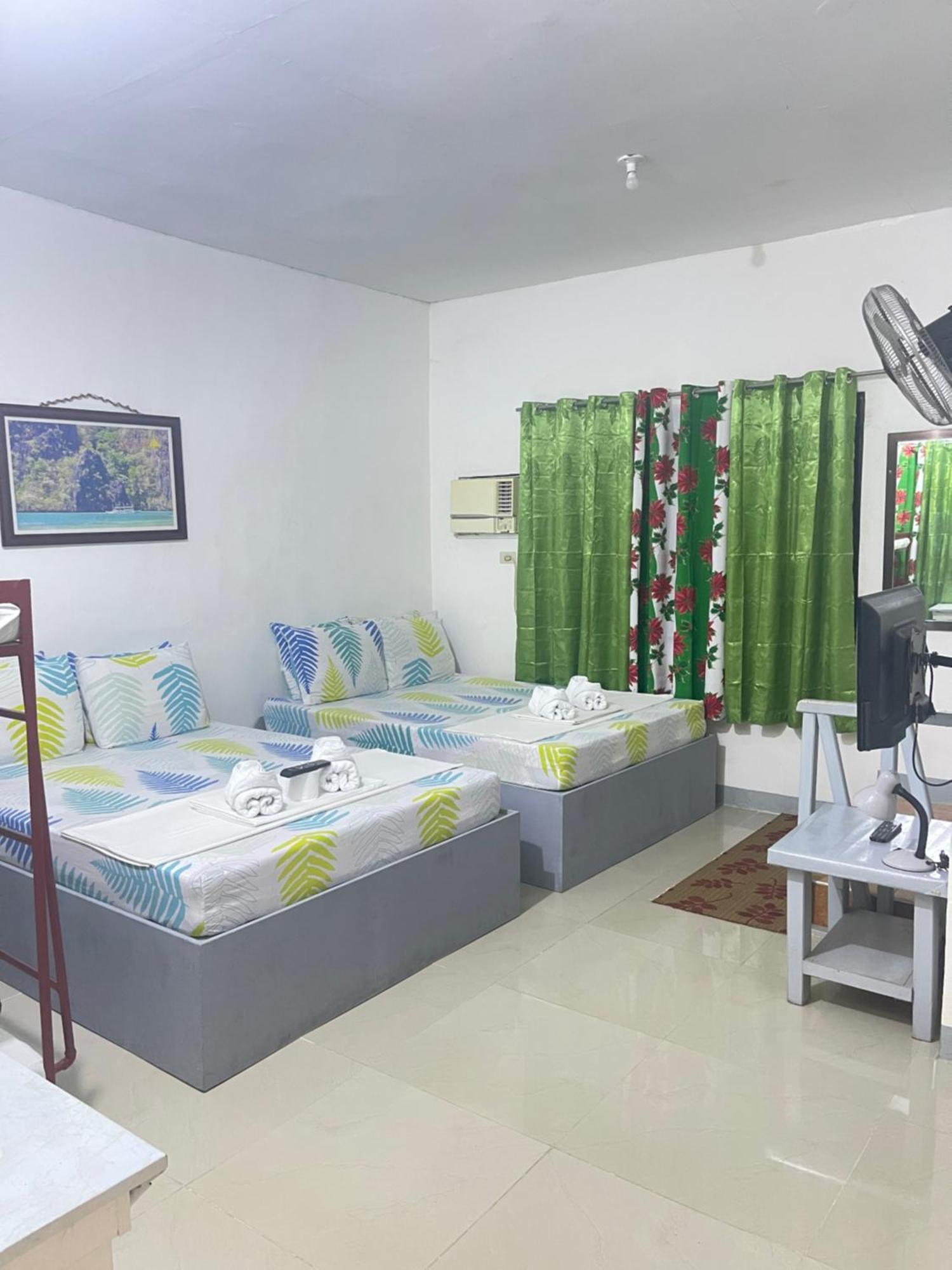 Mario'S Travellers Inn Coron Extérieur photo